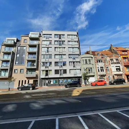 Jules De Trooz Apartman *